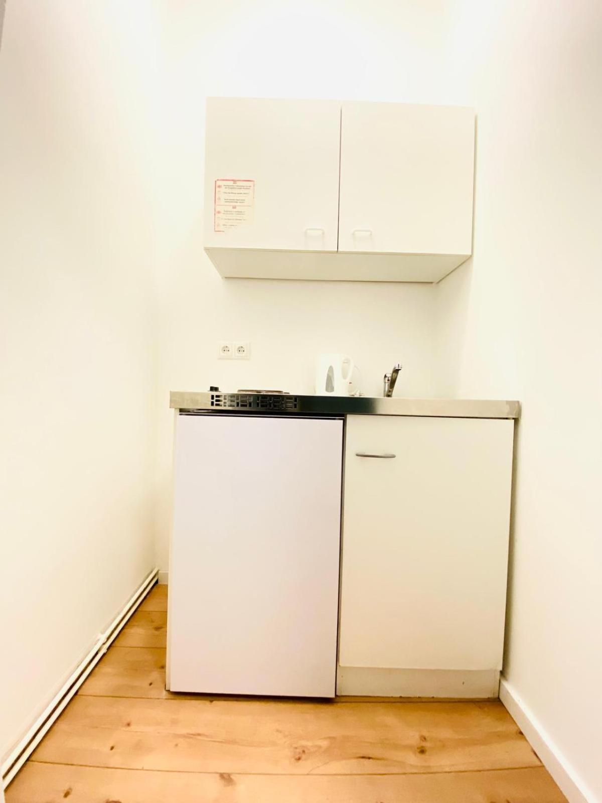 8 Fully Equipped Studio Shared Apt W Terrace Margareten Wenen Buitenkant foto