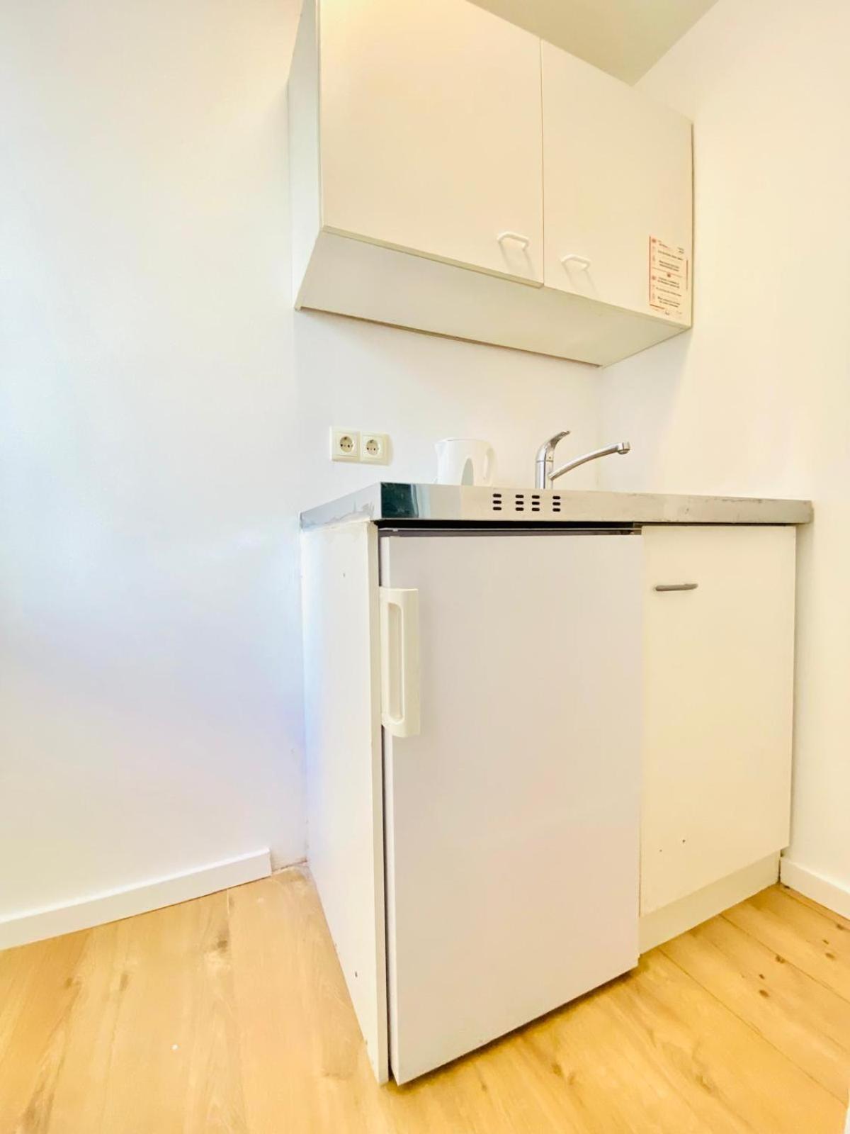 8 Fully Equipped Studio Shared Apt W Terrace Margareten Wenen Buitenkant foto