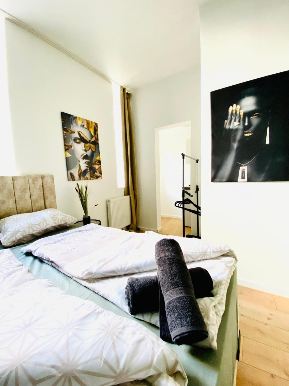 8 Fully Equipped Studio Shared Apt W Terrace Margareten Wenen Buitenkant foto