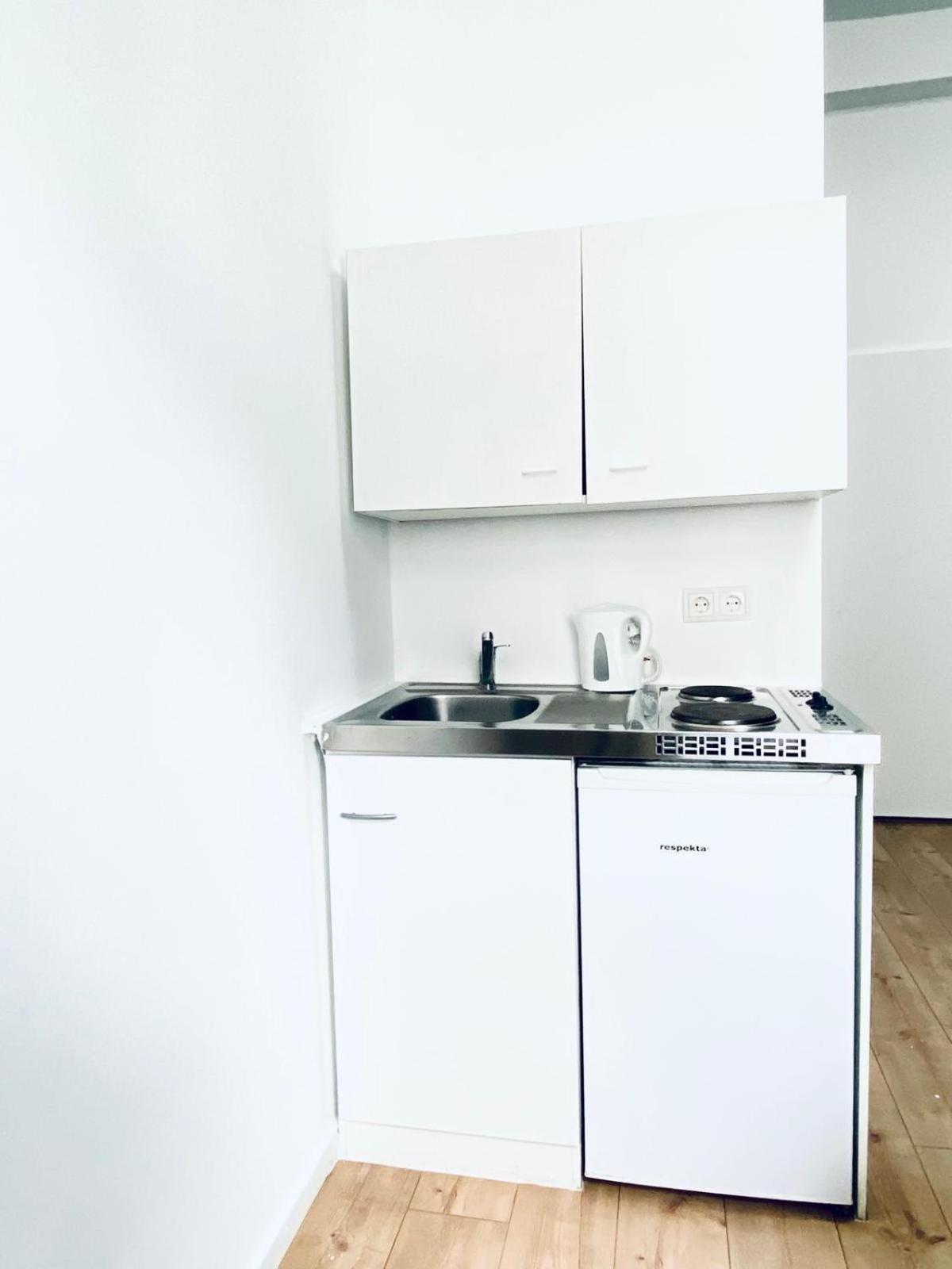 8 Fully Equipped Studio Shared Apt W Terrace Margareten Wenen Buitenkant foto