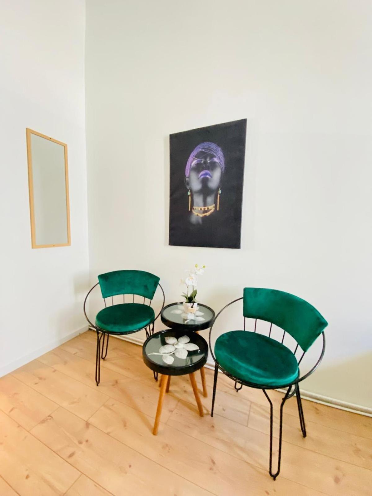 8 Fully Equipped Studio Shared Apt W Terrace Margareten Wenen Buitenkant foto