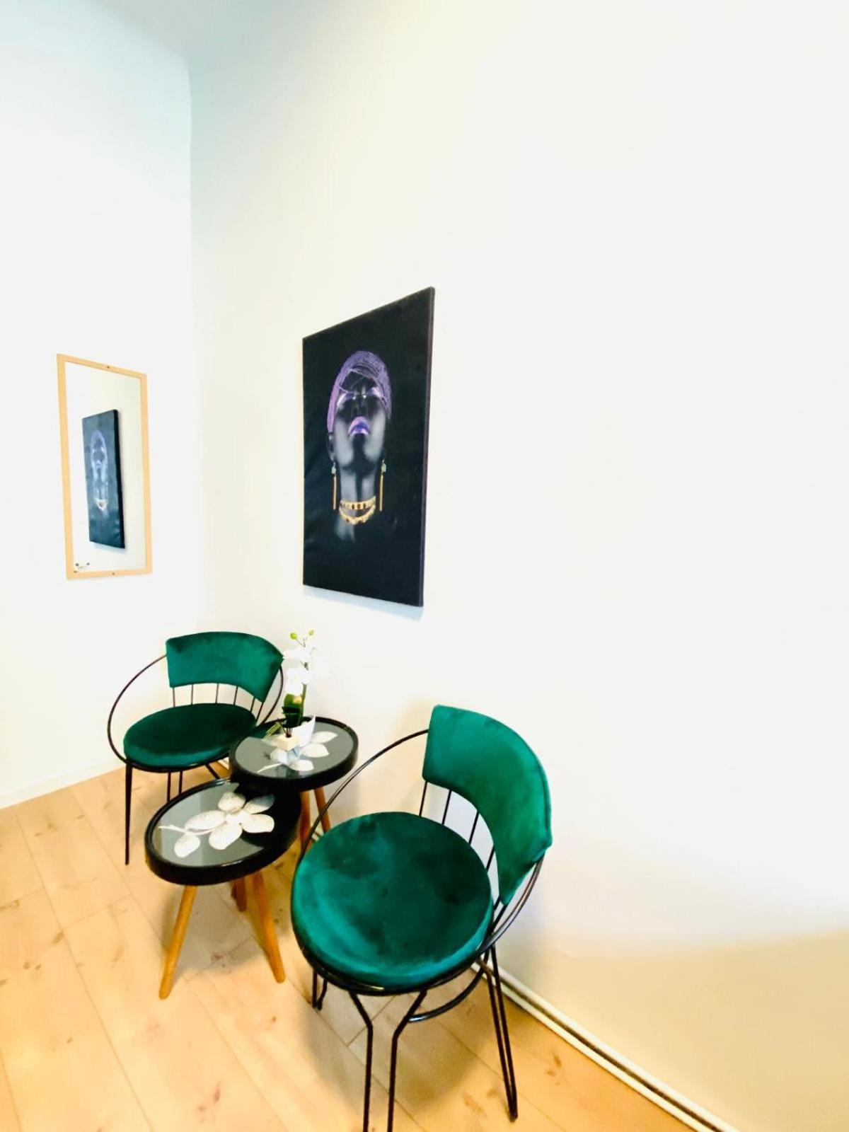 8 Fully Equipped Studio Shared Apt W Terrace Margareten Wenen Buitenkant foto