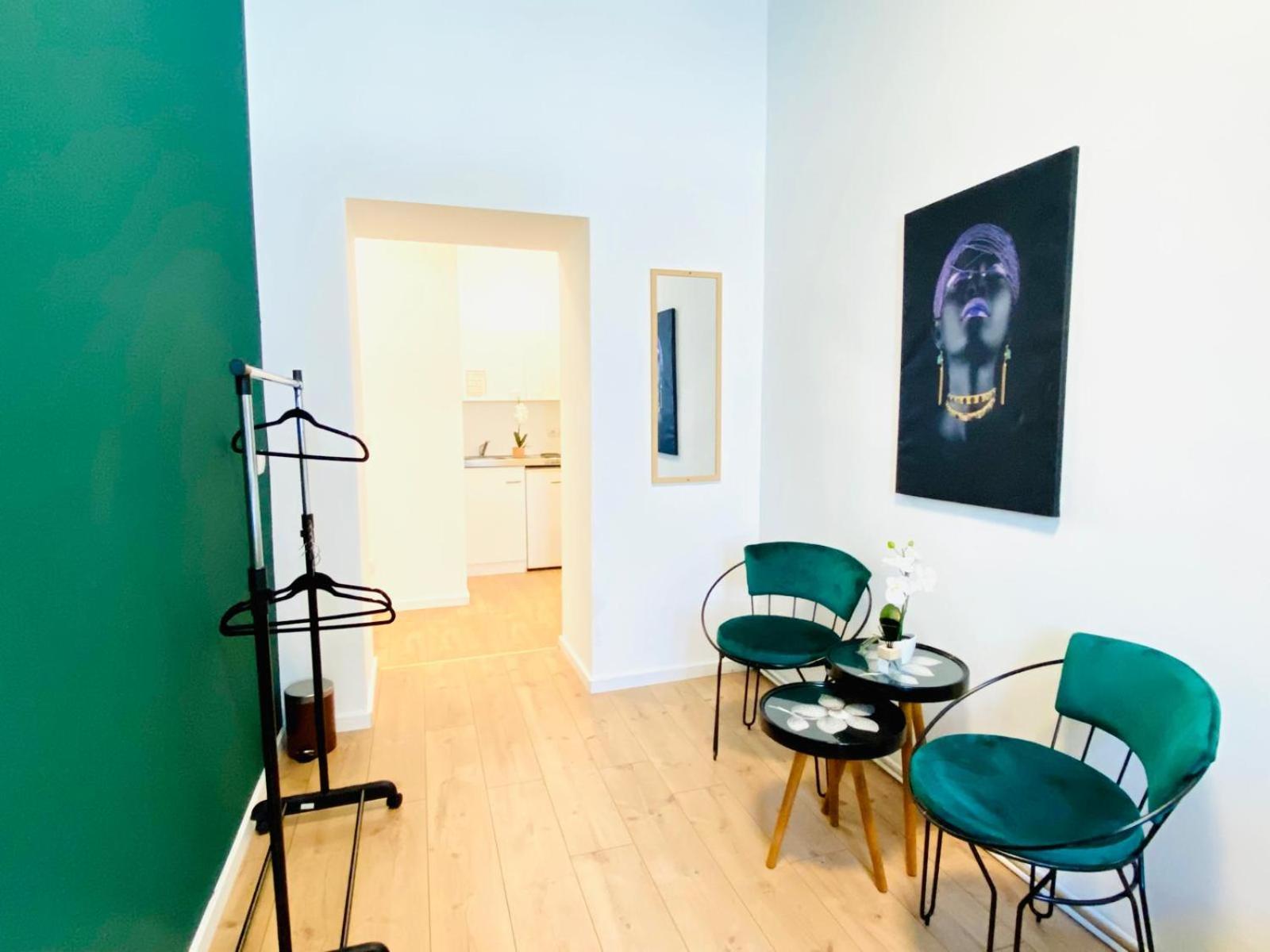 8 Fully Equipped Studio Shared Apt W Terrace Margareten Wenen Buitenkant foto